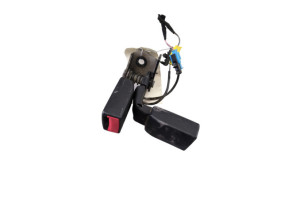 Attache ceinture arriere droit MERCEDES CLASSE CLA 117 Photo n°4