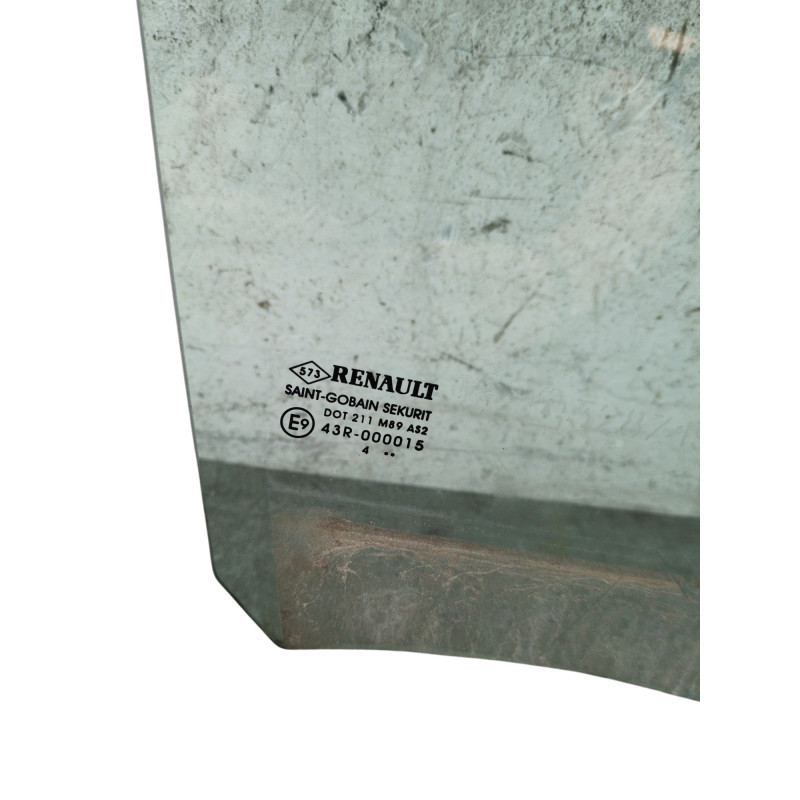Vitre arriere droit RENAULT MODUS Photo n°1