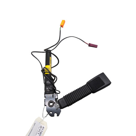 Attache ceinture avant droit FORD FOCUS 2