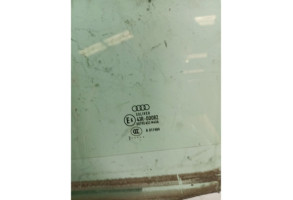 Vitre avant gauche AUDI A1 1 Photo n°2