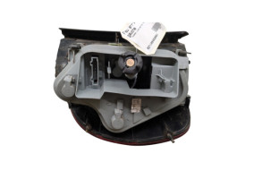 Feu arriere principal gauche (feux) VOLKSWAGEN FOX Photo n°2