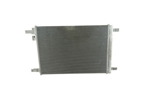 Radiateur clim AUDI A1 2 Photo n°4