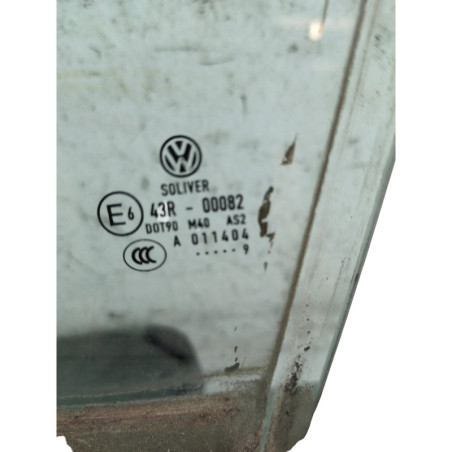 Vitre avant gauche VOLKSWAGEN PASSAT 5