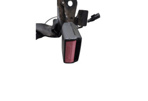 Attache ceinture arriere gauche RENAULT MEGANE 3 Photo n°4