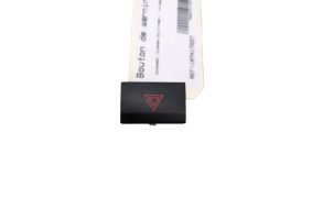 Bouton de warning VOLKSWAGEN POLO 5 Photo n°1
