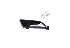 Poignee interieur arriere droit MERCEDES CLASSE A 176 Photo n°1