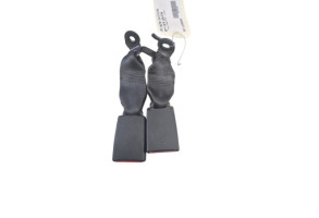 Attache ceinture arriere gauche CITROEN DS3 Photo n°1