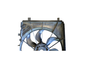 Moto ventilateur radiateur MERCEDES CLASSE A 176 Photo n°4