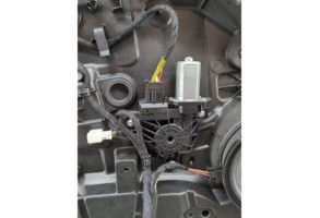 Leve vitre electrique arriere droit MERCEDES CLASSE A 176 Photo n°3