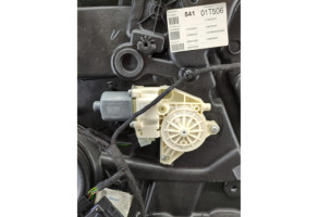 Leve vitre electrique avant droit MERCEDES CLASSE A 176 Photo n°3