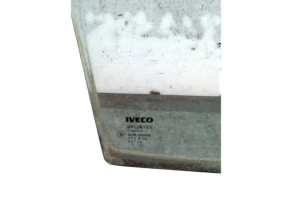 Custode avant droit (porte) IVECO DAILY 3 Photo n°2