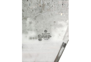 Vitre avant gauche MERCEDES CLASSE C 204 Photo n°1