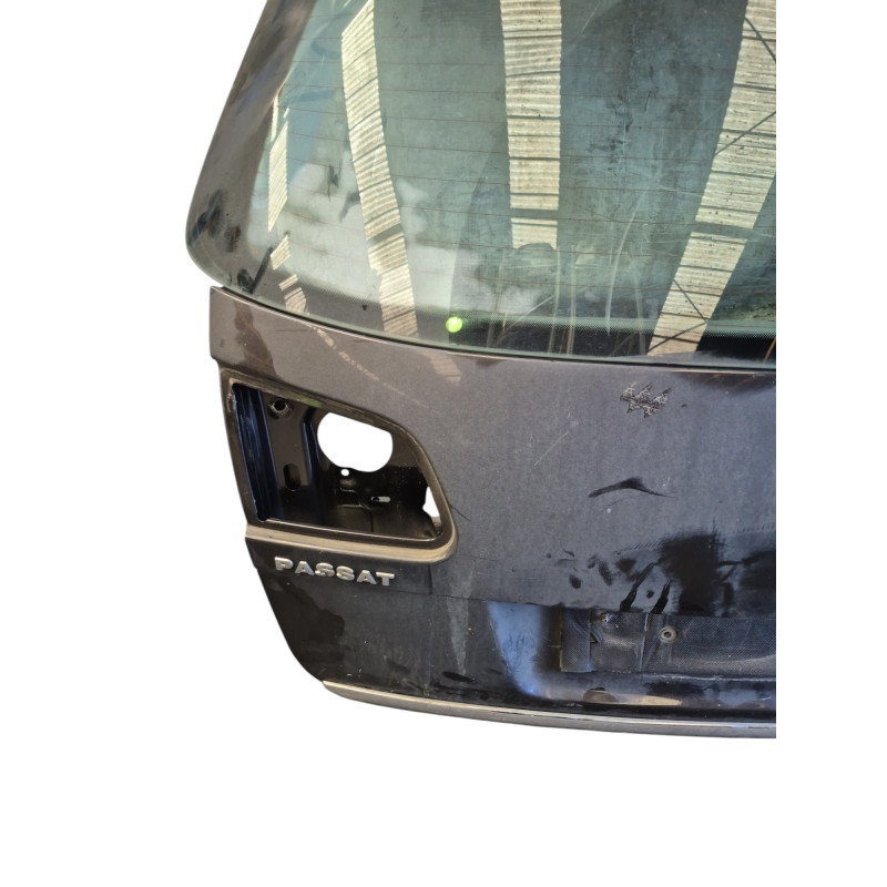 Malle/Hayon arriere VOLKSWAGEN PASSAT 5 Photo n°1