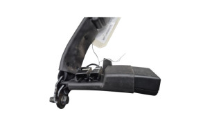 Attache ceinture arriere gauche TOYOTA AVENSIS 3 Photo n°2