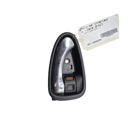 Poignee interieur arriere droit TOYOTA AVENSIS 3