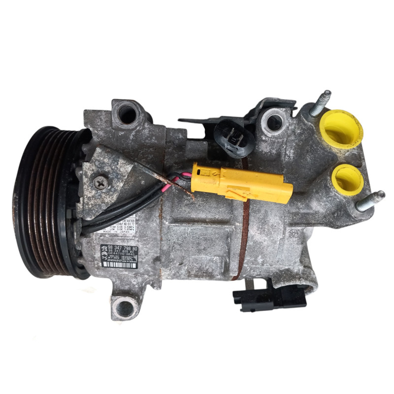 Compresseur clim OPEL CORSA F Photo n°1