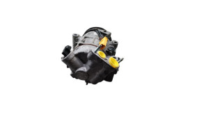 Compresseur clim OPEL CORSA F Photo n°5