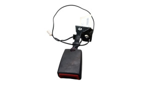 Attache ceinture arriere gauche PEUGEOT 3008 1 Photo n°1