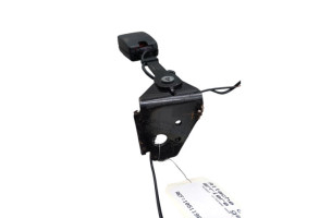 Attache ceinture arriere gauche PEUGEOT 3008 1 Photo n°2