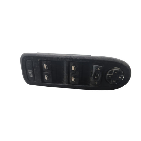 Interrupteur de leve vitre avant gauche DACIA DUSTER 2