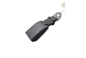 Attache ceinture arriere gauche TOYOTA AYGO X Photo n°3