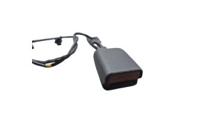 Attache ceinture avant gauche TOYOTA AYGO X Photo n°2