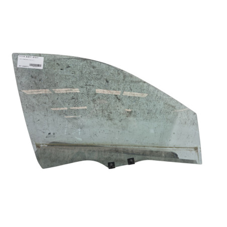 Vitre avant droit DACIA SPRING