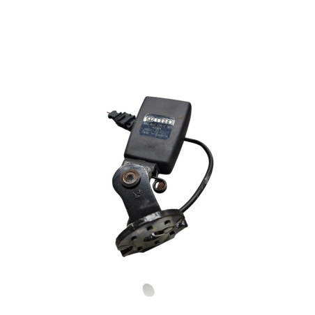 Attache ceinture arriere droit AUDI A1 1