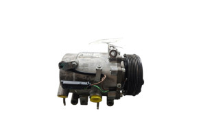 Compresseur clim OPEL CORSA F Photo n°1