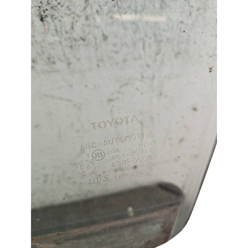 Vitre avant gauche TOYOTA PRIUS 3 Photo n°1