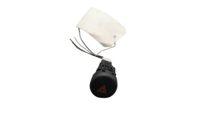 Bouton de warning NISSAN JUKE 1 Photo n°3