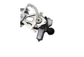 Leve vitre electrique arriere gauche TOYOTA PRIUS 3 Photo n°4