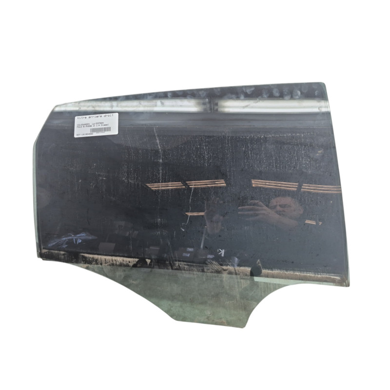 Vitre arriere droit VOLKSWAGEN POLO 5 Photo n°1
