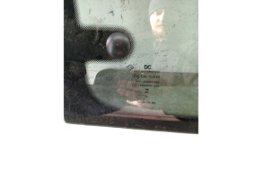 Vitre arriere droit RENAULT TWINGO 3 Photo n°2