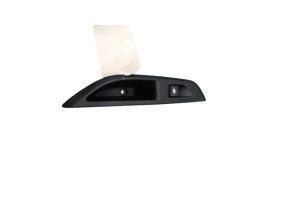 Interrupteur de leve vitre arriere droit PEUGEOT 208 2 Photo n°1