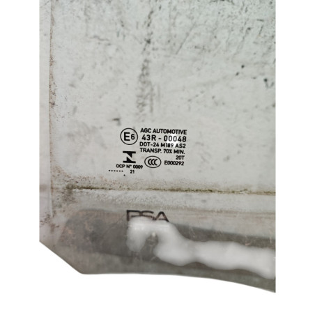 Vitre arriere gauche PEUGEOT 208 2