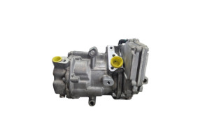 Compresseur clim RENAULT ARKANA Photo n°1