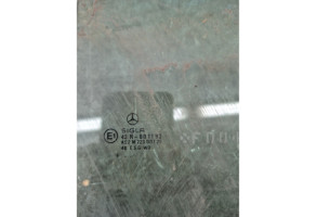 Vitre avant droit MERCEDES CLASSE SLK 170 Photo n°3