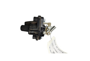 Bouton de coffre TOYOTA AYGO 2 Photo n°2