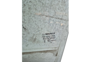 Vitre avant gauche RENAULT ZOE 2 Photo n°1