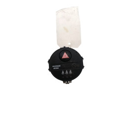 Bouton de warning TOYOTA YARIS 3 Photo n°1