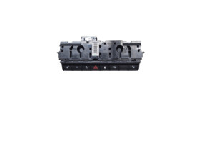 Bouton de warning RENAULT ARKANA Photo n°1