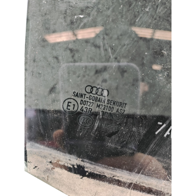 Vitre arriere droit AUDI A3 2 Photo n°1