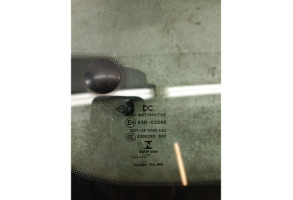 Vitre arriere droit RENAULT TWINGO 3 Photo n°3