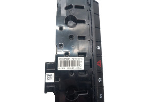 Bouton de warning RENAULT CLIO 5 Photo n°1