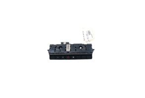 Bouton de warning RENAULT CLIO 5 Photo n°4