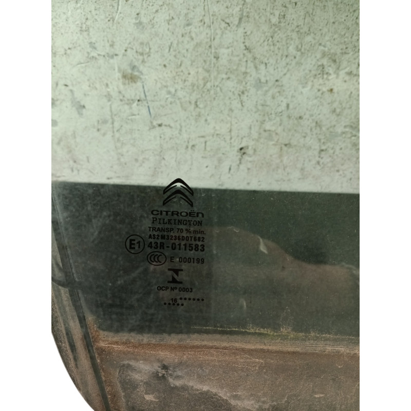 Vitre avant droit CITROEN C4 CACTUS Photo n°1