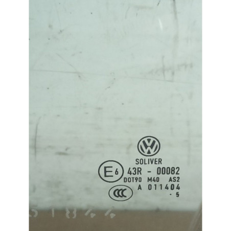 Vitre avant gauche VOLKSWAGEN PASSAT 5