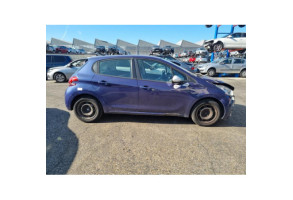 Antenne PEUGEOT 208 1 Photo n°13