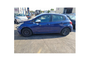 Antenne PEUGEOT 208 1 Photo n°16